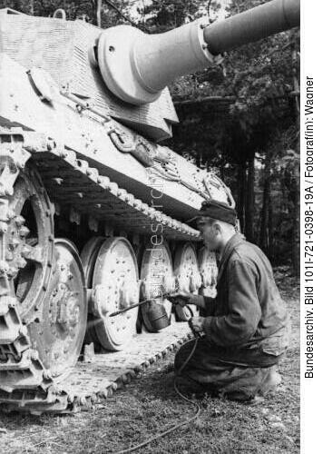 Frankreich, Panzer VI (<span class="match">Tiger II</span>, Königstiger)