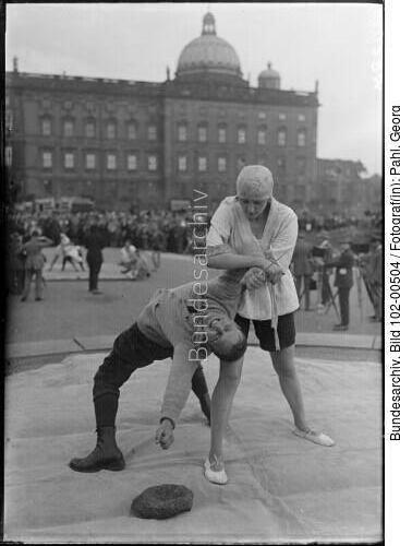 Berlin, Turn- und Sportwoche im Lustgarten