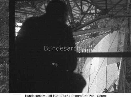 Friedrichshafen, Zeppelin LZ 129, Bau