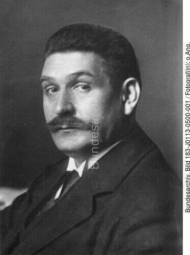 Gustav Bauer