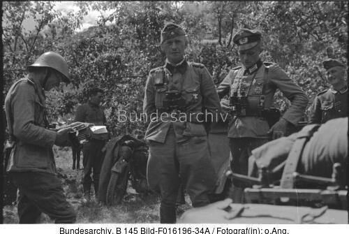 Am Dnjestr, Oberstleutnant von Ahlfen