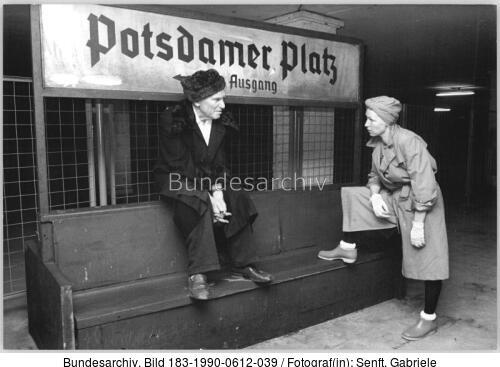 Berlin, Hans-Peter Minetti