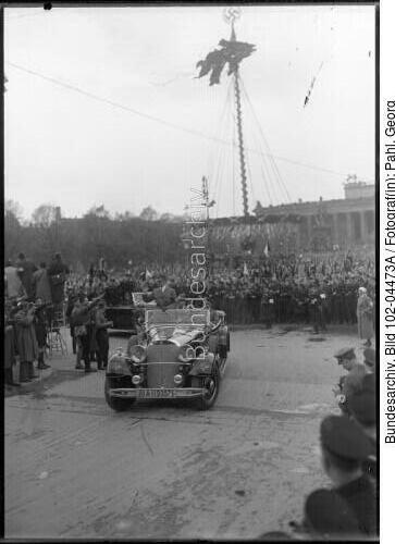 Berlin, Maikundgebung, Ankunft Adolf Hitler