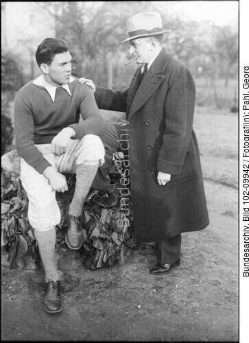 Max Schmeling mit seinem Manager Joe Jacobs