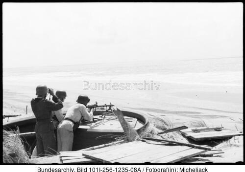 Frankreich, Atlantikwall, MG-Stellung