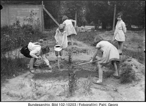 Berlin-Dahlem, Montessori-Kinderheim