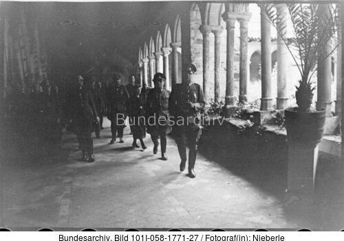 Frankreich, Saint Emilion, Kreuzgang der Kirche