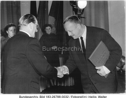 Berlin, Nationalpreis an Erwin Geschonneck