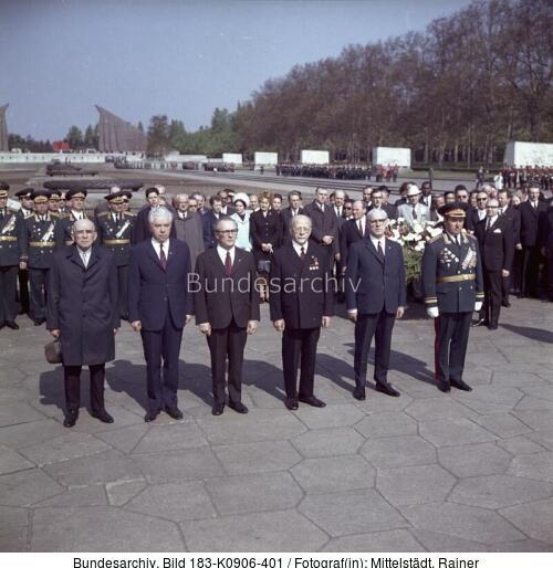 Berlin-Treptow, Sowjetisches Ehrenmal, Gedenkfeier