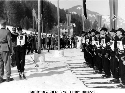 Kitzbühel, Ski-Wettkampf, <span class="match">Heydrich</span>