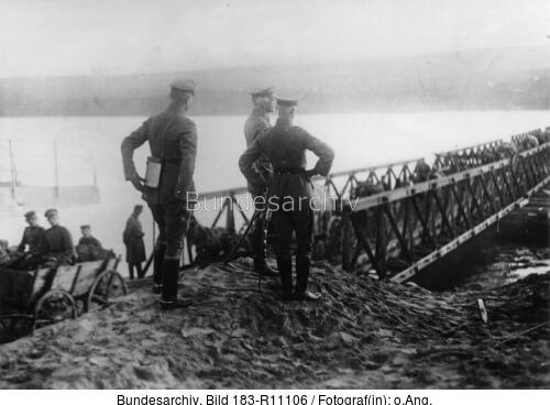 Ostfront, Donau-Übergang, August von Mackensen