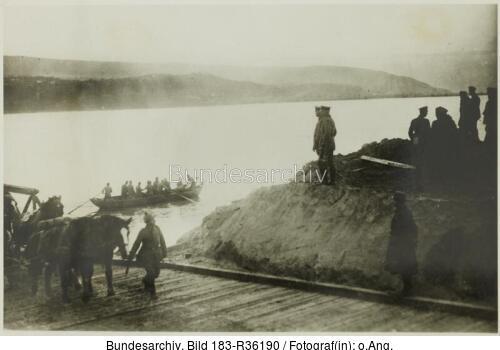 Ostfront, Donau-Übergang, August von Mackensen