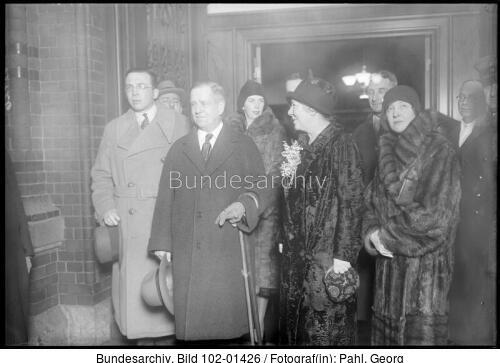 Frederic Moseley Sackett und Ehefrau