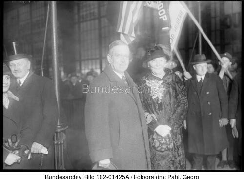 Frederic Moseley Sackett und Ehefrau