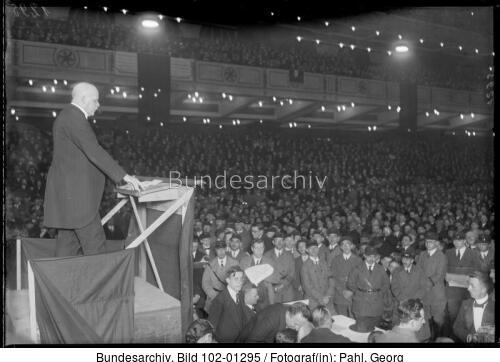 Berlin, Wahlkundgebung, Wilhelm Marx
