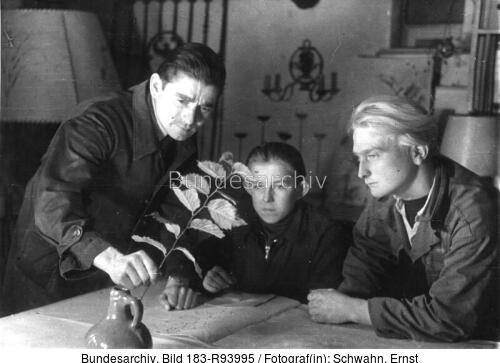 Berlin, Kunstschmied Fritz Kühn mit Lehrlingen