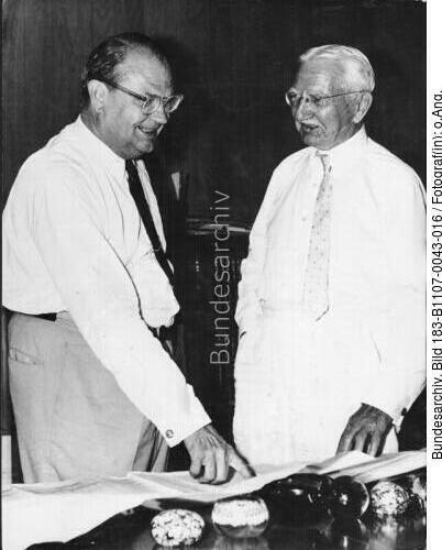 Bahamas, Stafford Sands und Dr. Hjalmar Schacht