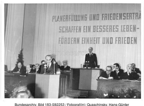 Berlin, 8. Volkskammersitzung