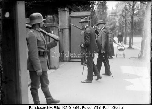 Paul v. Hindenburg, Oskar v. Hindenburg