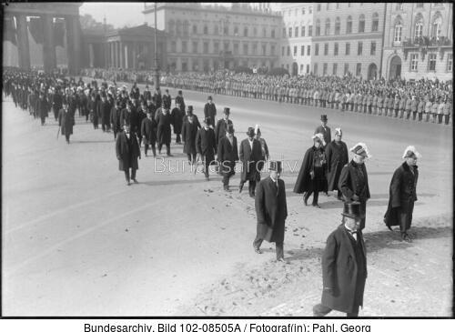 Berlin, Trauerzug für Gustav Stresemann