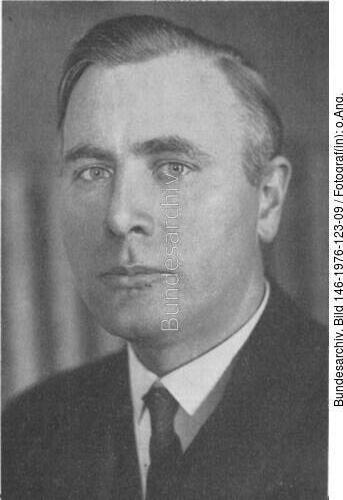 Arnold Brecht