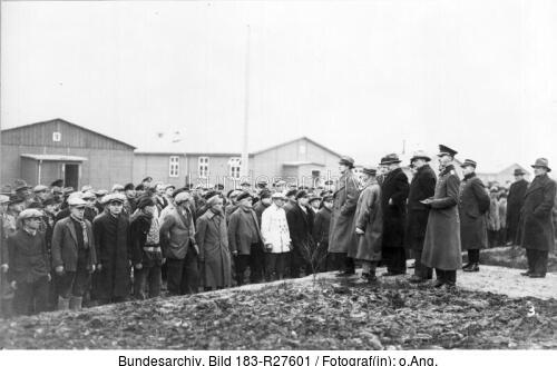 KZ Esterwegen, Rudolf Diels vor Häftlingen