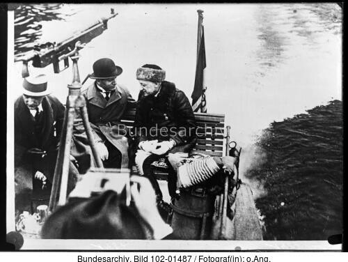 Gabriele d'Annunzio, Benito Mussolini