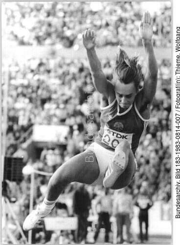 Helsinki, Leichtathletik-WM, Heike Daute beim Weitsprung