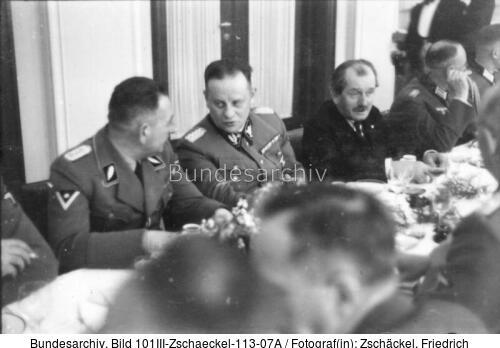 Wien, KTL-Eröffnungsfeier, SS-Männer, Porsche