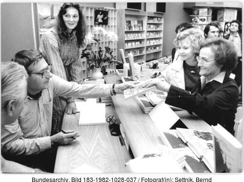 Berlin, Autogrammstunde Heinz Knobloch