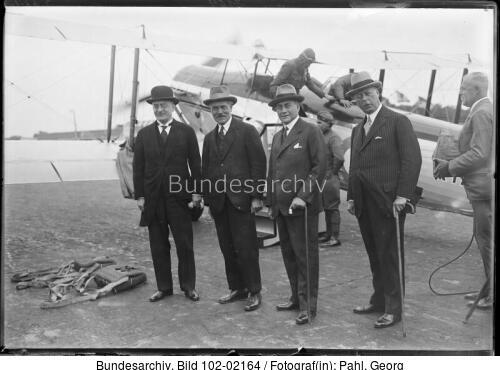 Berlin-Tempelhof, Abreise Ramsay MacDonald