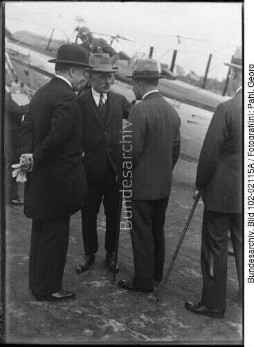 Berlin-Tempelhof, Abreise Ramsay MacDonald