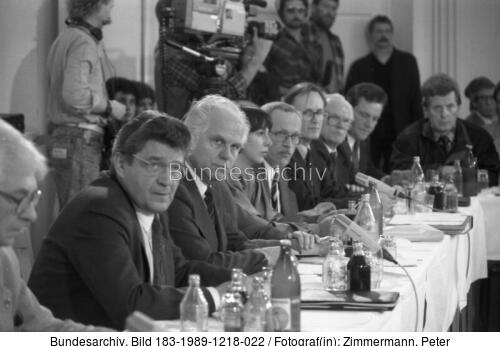 Berlin, Runder Tisch, Lothar de Maizière