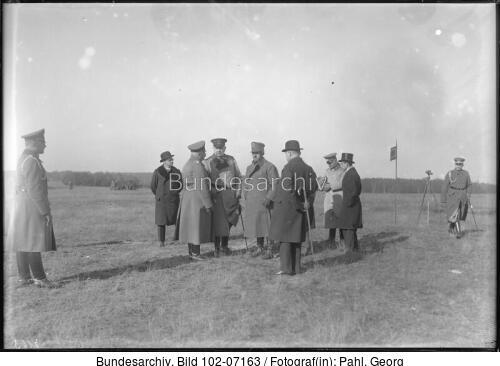Döberitz, König von Afghanistan bei Truppenparade