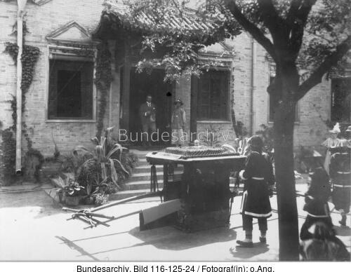 Peking, Prinz Heinrich in Gesandtschaft