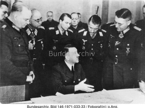 Hauptquartier der Heeresgruppe Weichsel, Lagebesprechung