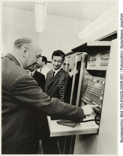Berlin, Willy Rumpf, EDV-Anlage UCT II