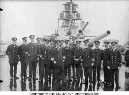 Wilhelmshaven, Reinhard Scheer mit Stab