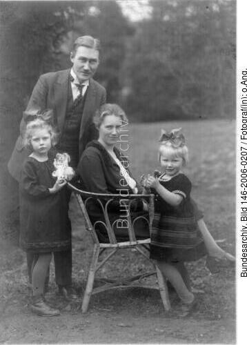 Ferdinand Schröder mit Familie