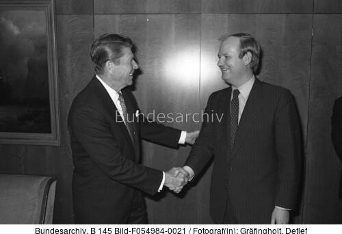 Ronald Reagan, Dietrich Stobbe