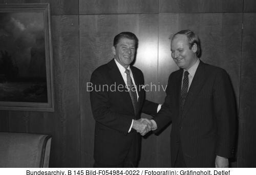 Ronald Reagan, Dietrich Stobbe
