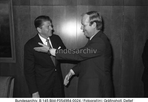 Ronald Reagan, Dietrich Stobbe