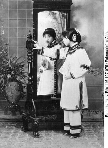 Tsingtau
Chinesin
