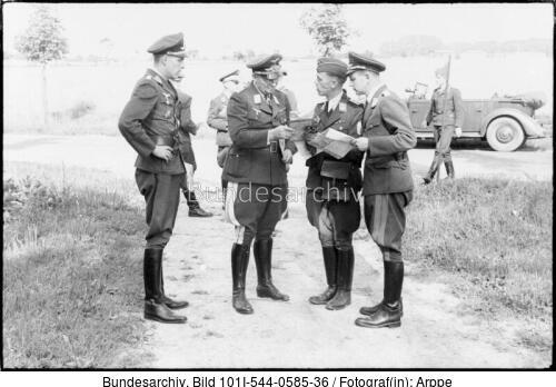 Mecklenburg, General Student bei Besprechung