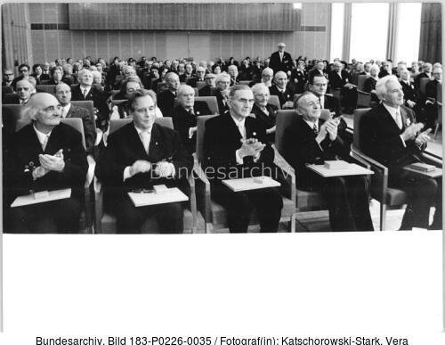 Berlin, Verleihung von Auszeichnungen