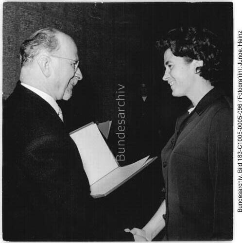 Berlin, Nationalpreis für Christa Wolf