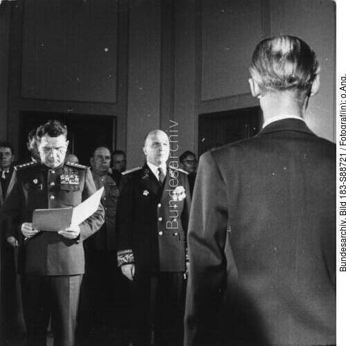 Berlin, DDR-Gründung, Empfang bei Tschuikow
