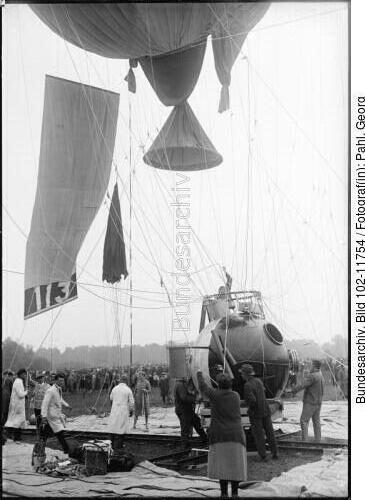 Augsburg, Testflug eines Stratosphärenballons
