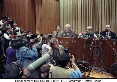 Berlin, Volkskammerwahl, Pressekonferenz