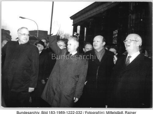 Berlin, Grenzöffnung, Kohl, Momper, Modrow
